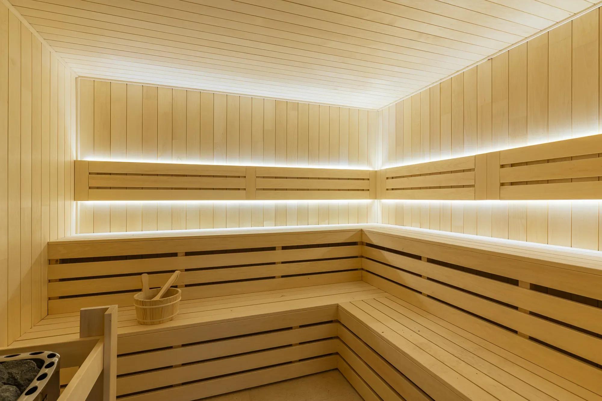 Камерные апартаменты со SPA & Wellness и панорамой моря в Сутоморе — фото 2