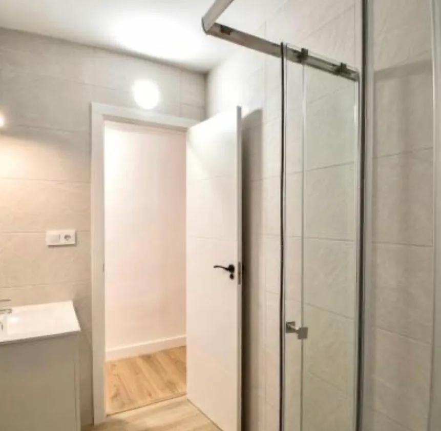 Трёхспальные апартаменты 80 м² в Торревьехе — фото 2