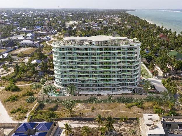 Панорамные резиденции в 100 метрах от океана с rooftop-бассейном и SPA в Паже